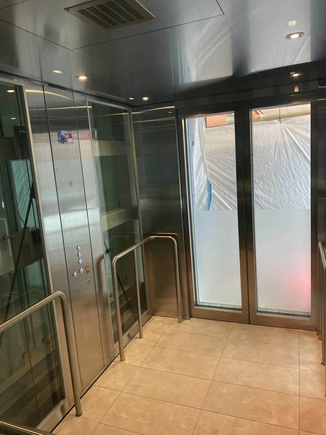 Shopping Mall Observation Elevator, Australia - project image
